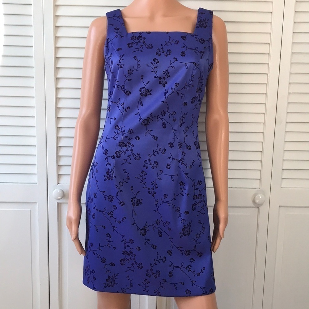 CITY TRIANGLES Blue Floral Embroidered Dress Size 5/6